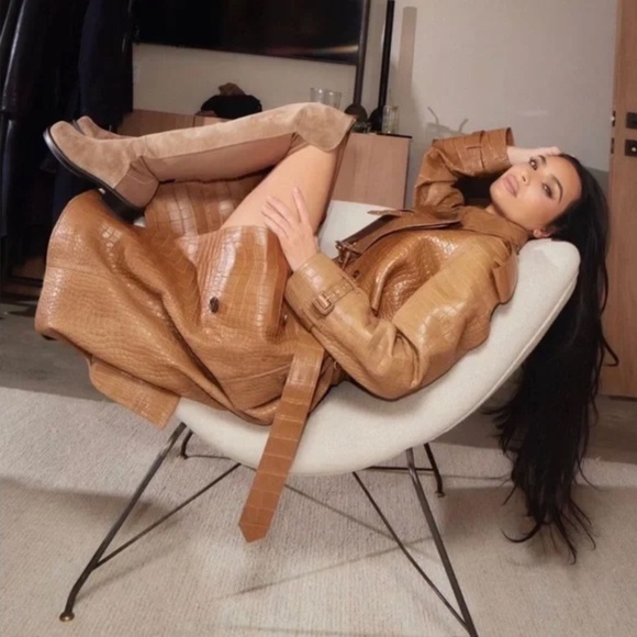 NWT $795 Stuart Weitzman 5050 Bold Suede Leather Boot in KHAKI - Size 8.5M! - Picture 5 of 5